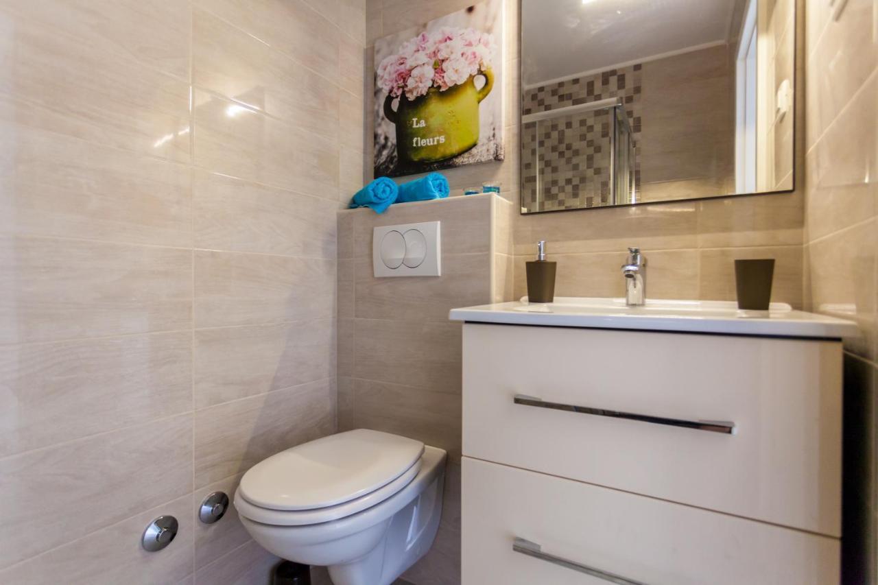 Apartments Didi 오미살즈 외부 사진