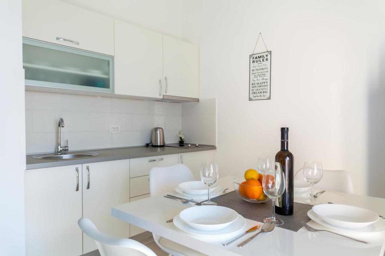 Apartments Didi 오미살즈 외부 사진