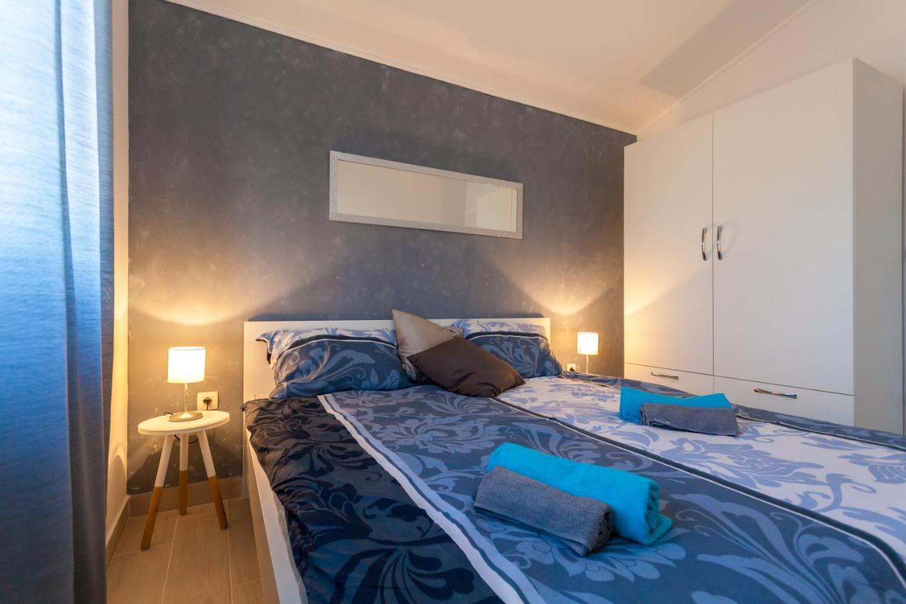 Apartments Didi 오미살즈 외부 사진