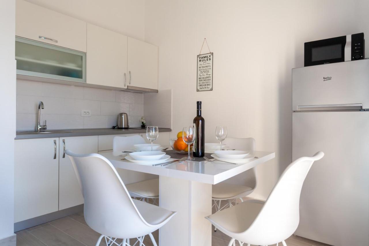 Apartments Didi 오미살즈 외부 사진